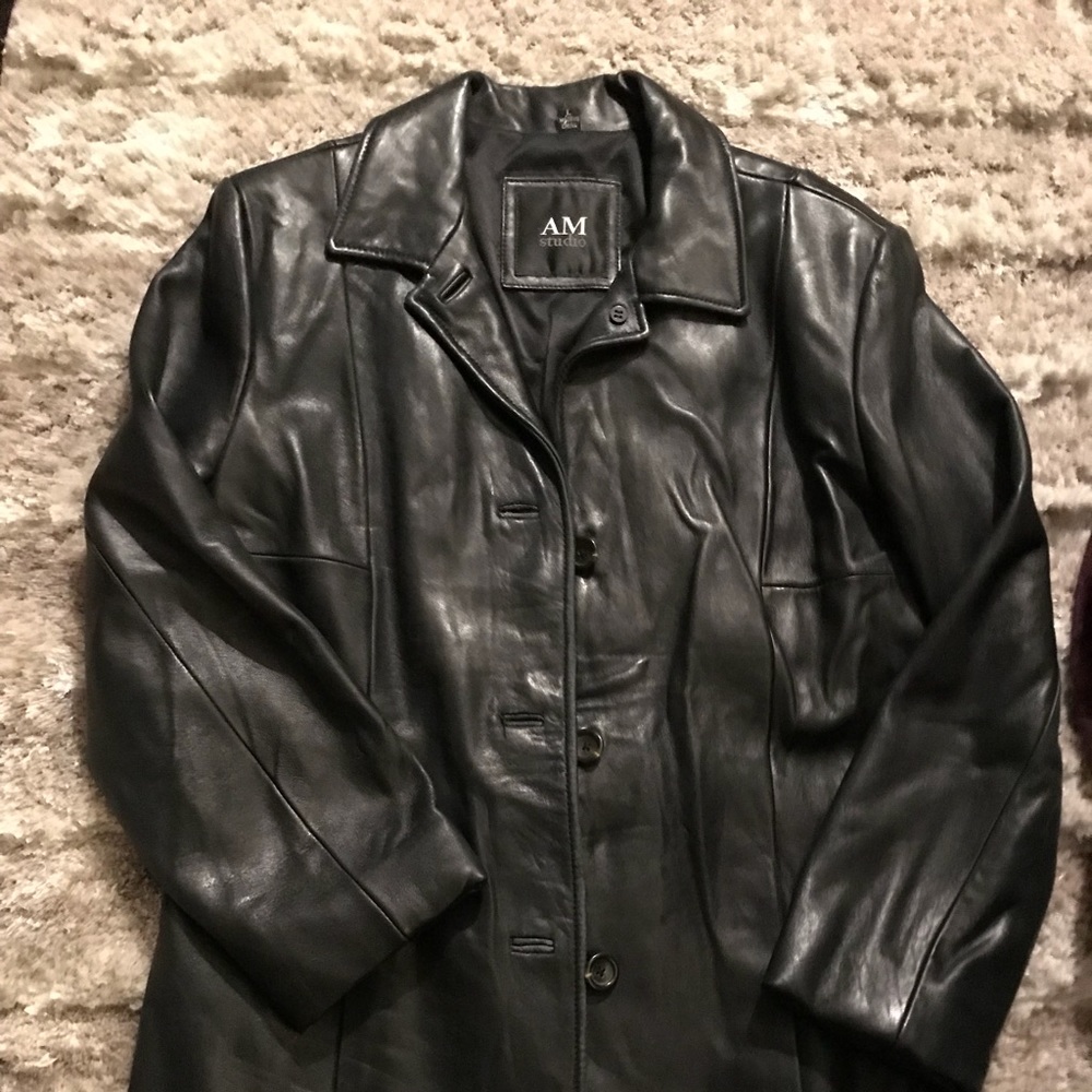 Hip line leather jacket